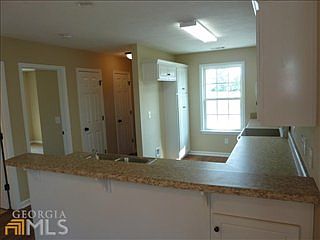 4th image of 236 Sunview Dr