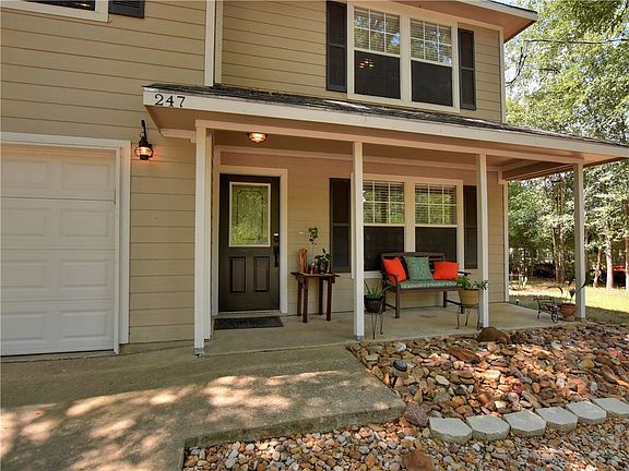 4th image of 247 E Keanahalululu Ln