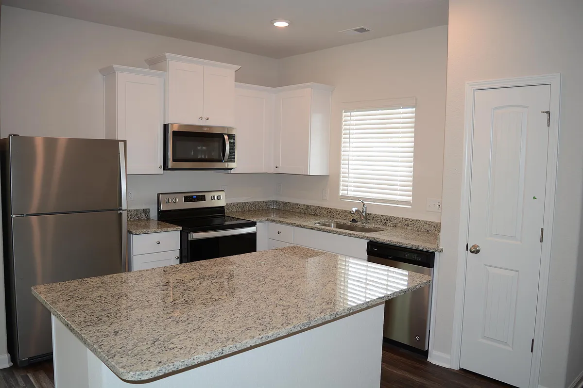 Building Photo - 110 Chandler Ct #1