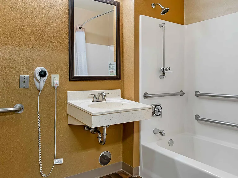 Studio Suite - 1 King Bed