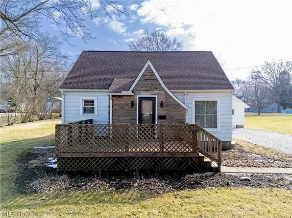 310 N Seneca St, Rittman, OH 44270