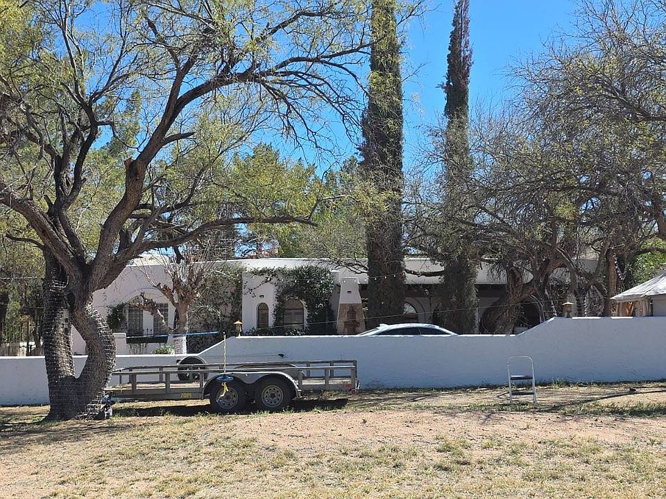 1st image of 1501 W Baffert Pl