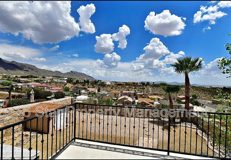 6372 Franklin Ridge Dr — Photo 37