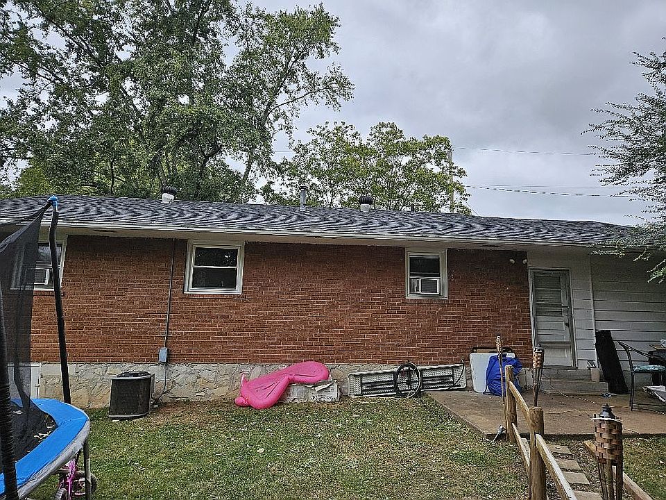 2nd image of 1204 Westmeade Dr