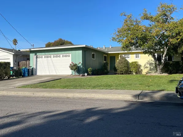 1421 Sierra Drive, Petaluma, CA 94954