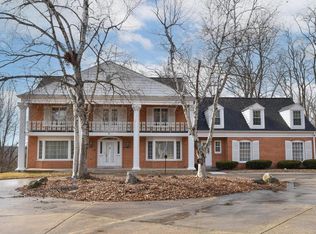 8401 W Edgerton Ave, Greendale, WI 53129