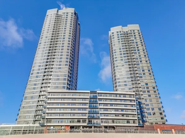 30 Upper Mall Way #3006, Vaughan, ON L4J 0L7