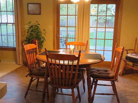 5th image of 2121 E Prairie Creek Dr