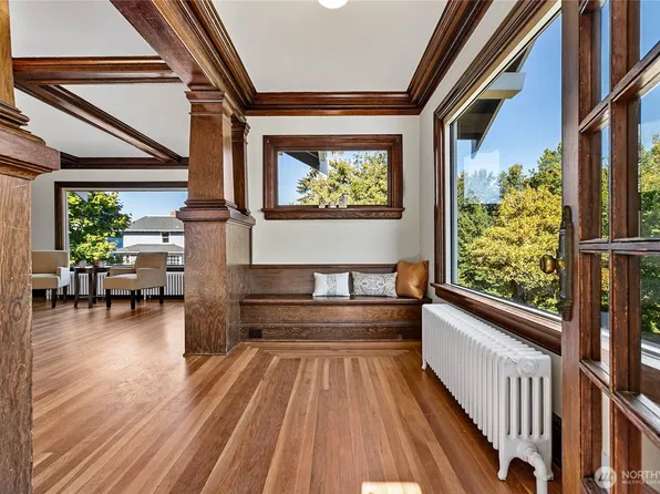 800 E Laurel Street, Bellingham, WA 98225