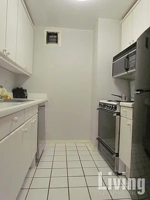 Rented by Living New York | media 14