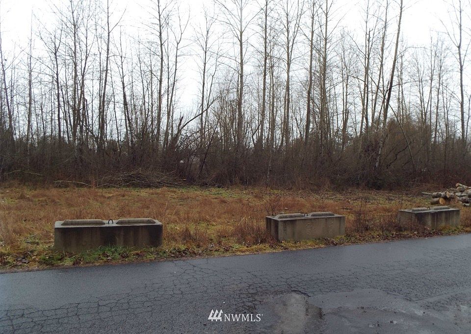 1st image of 143 xx 120th Avenue Ct E