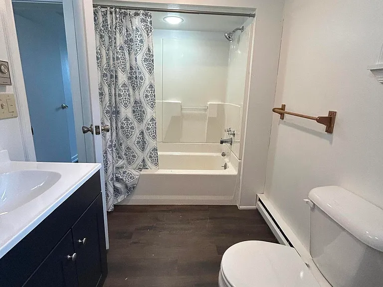 533 Chestnut St #2 — Photo 9