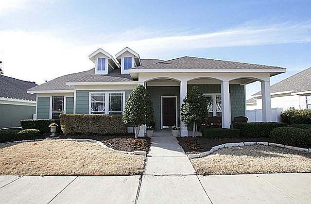 1st image of 1401 Pinehurst Dr