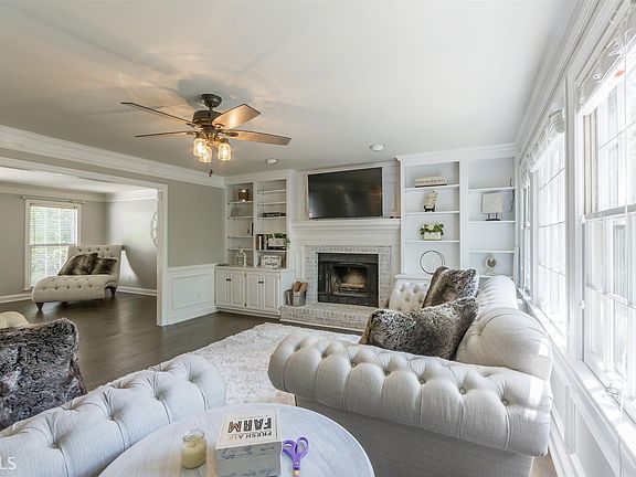 4th image of 1864 Cedar Cliff Dr SE
