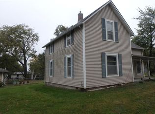 207 1st St, Winchester, KS 66097