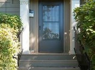 2772 SW Montgomery Dr, Portland, OR 97201