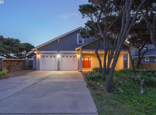 966 Beach Loop Dr SW, Bandon, OR 97411