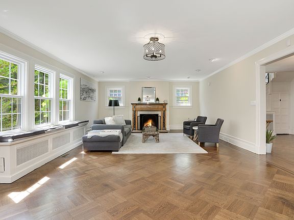 56 Pell Pl New Rochelle NY-print-009-004-005-4200x2800-300dpi.jpg