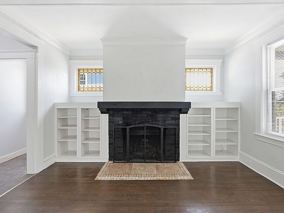 4th image of 14 Saint Elmo Rd