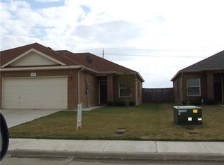 326 Blake Ln, Midlothian, TX 76065