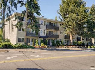 811 N 130th St #301, Seattle, WA 98133
