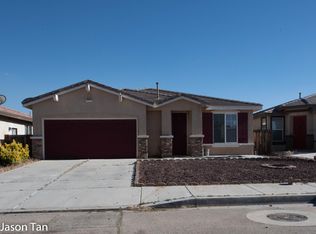 12341 Luna Rd, Victorville, CA 92392