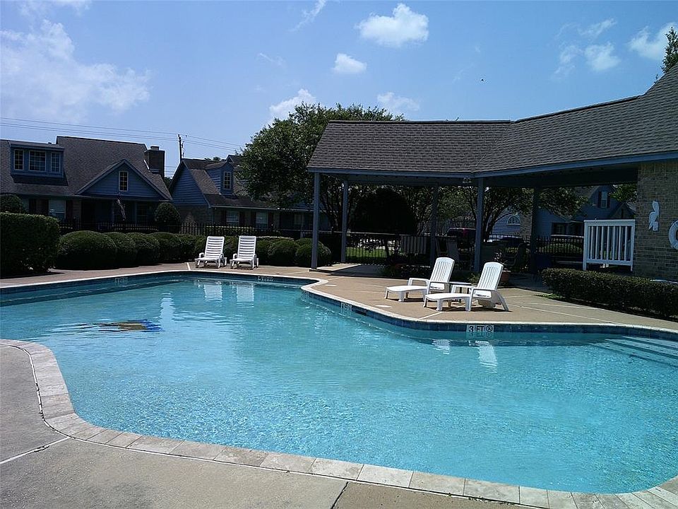 2601 S Broadway St La Porte, TX Zillow