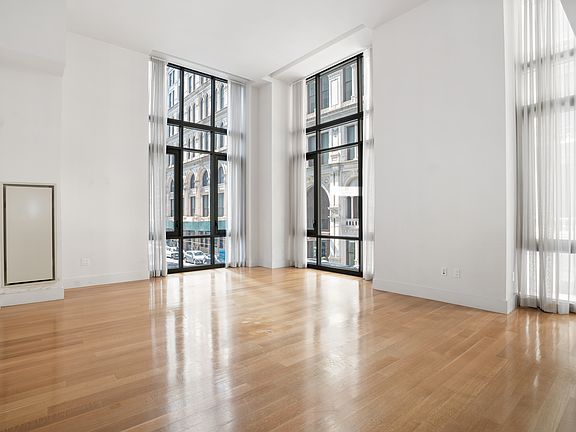 3rd image of 101 Leonard St
