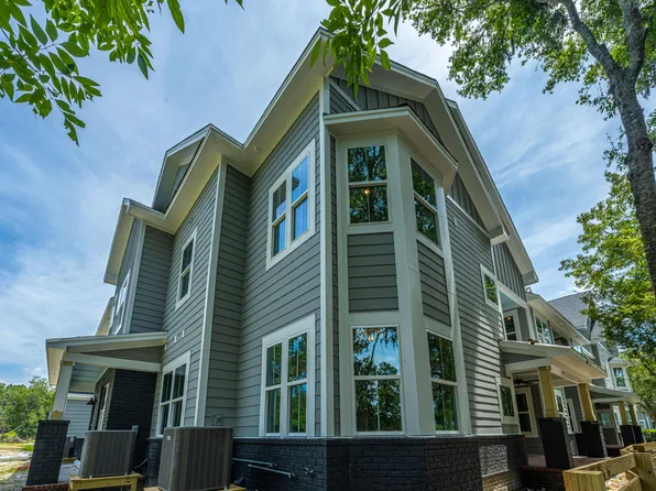 305 Flowering Peach #203, Charleston, SC 29414