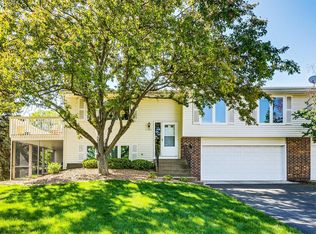 1709 W 140th St, Burnsville, MN 55337