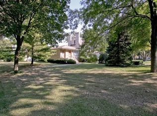 521 N County Line Rd, Hinsdale, IL 60521