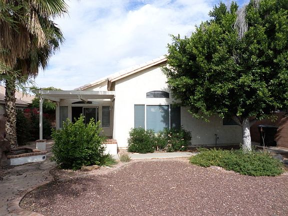2nd image of 911 E Tonopah Dr