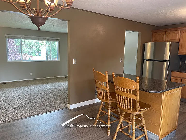 8701 W Brynwood Dr — Photo 5