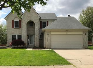 4102 Woodcreek Dr, Ypsilanti, MI 48197