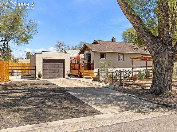 3rd image of 915 Highland Ave