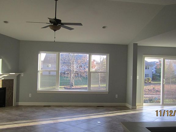 5th image of 3544 Lexington Cir #66