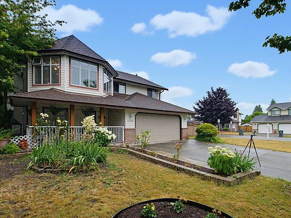 2nd image of 15299 93a Ave