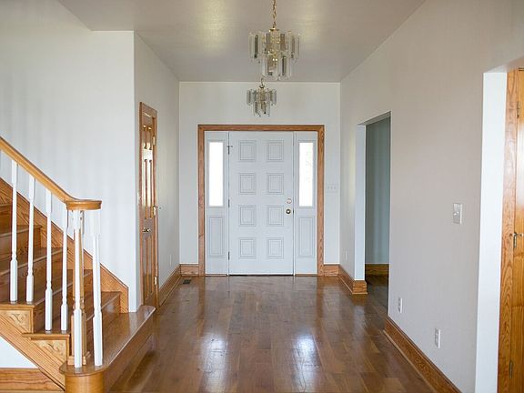3rd image of 415 Goose Nest Ln