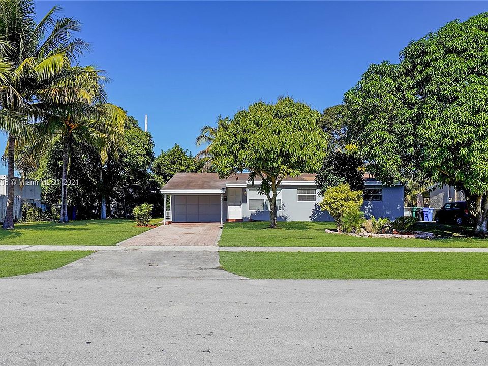 1st image of 1141 Park Dr