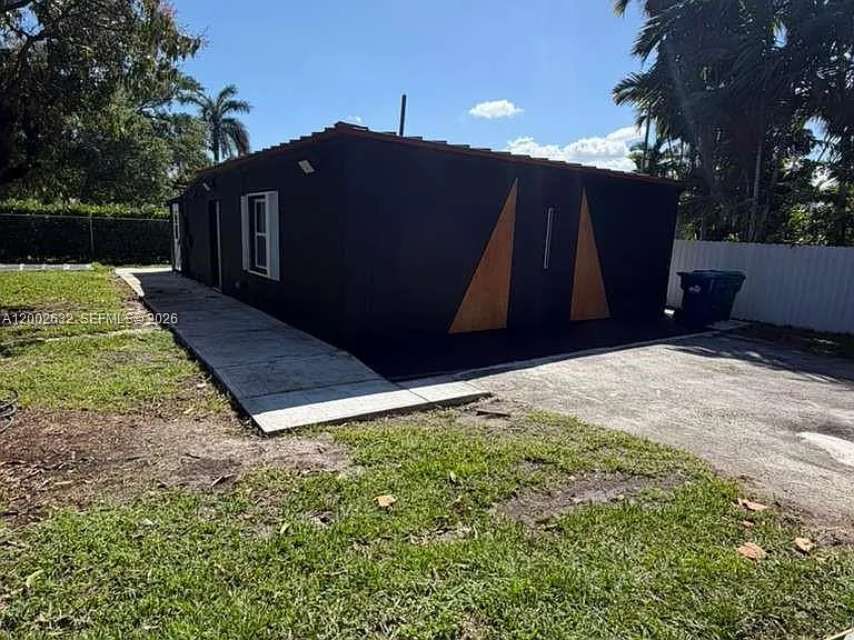 14240 S Biscayne River Rd — Photo 20