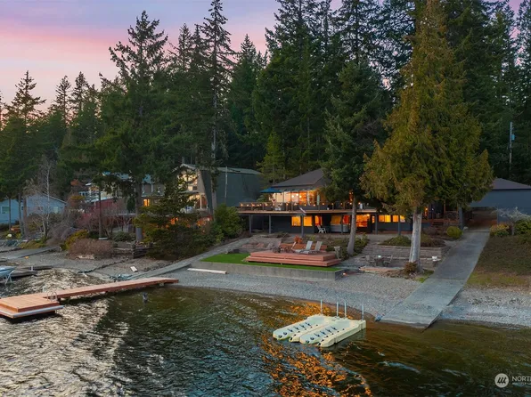 4380 E Mason Lake Drive W, Grapeview, WA 98546