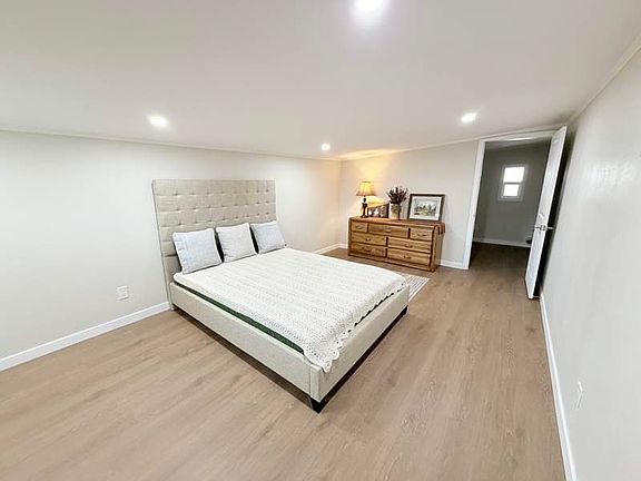 4th image of 3300 E Broadway Rd #23