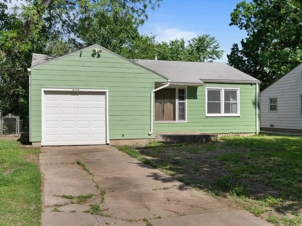 2122 S Spruce St, Wichita, KS 67211
