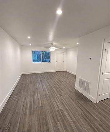 5th image of 625 Papworth Ave APT F