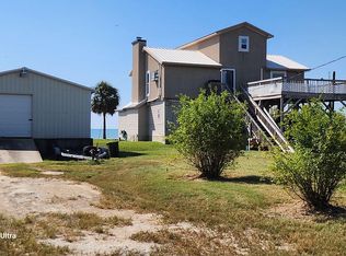 5106 Bayside Dr, Beach City, TX 77523