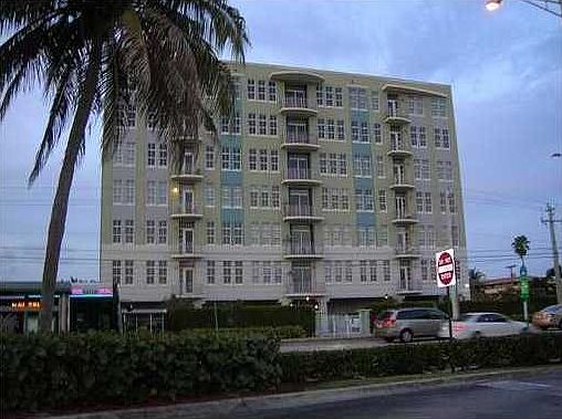 5th image of 1791 Miami Gardens Dr #E205
