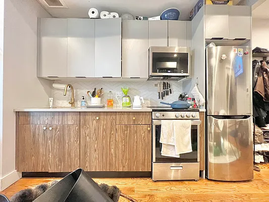 Rented by Elmord Management LLC | media 6