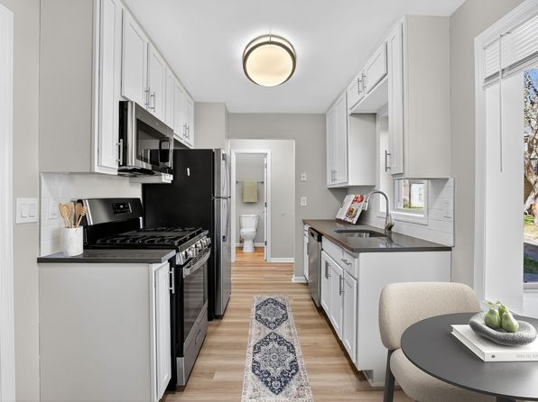 209 New Chalet Dr #14