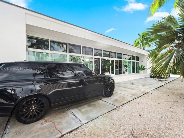 1000 NE 89th St, Miami, FL 33138