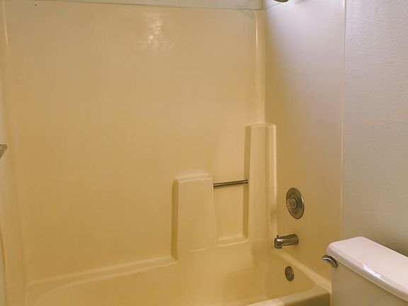5th image of 4420 Jewell St APT A